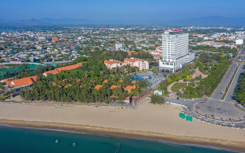 Top resort Ninh Thuận đẹp và gần biển nhất 4