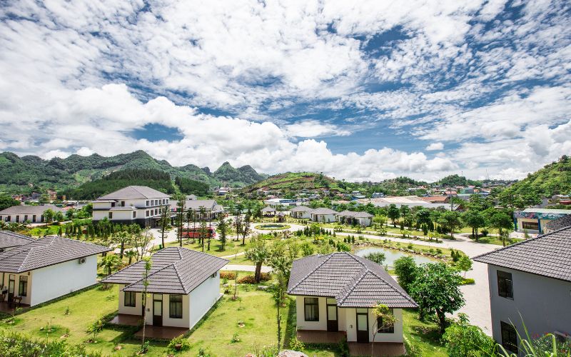 Thảo Nguyên Resort là khách sạn 4 sao ở Mộc Châu 