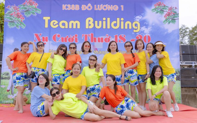 đơn vị tổ chức team building cửa lò hellotrip