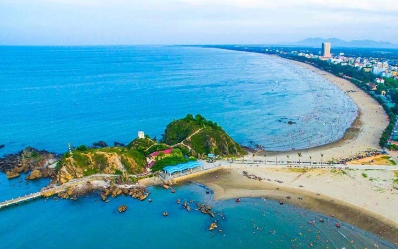 đơn vị tổ chức team building cửa lò hellotrip