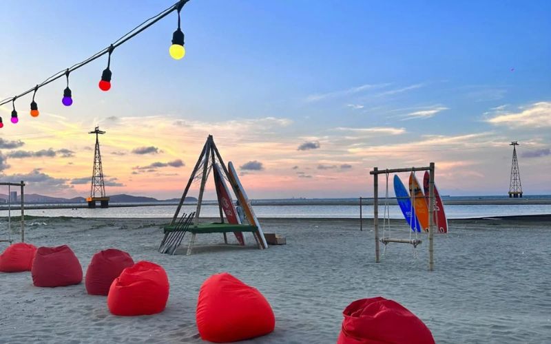 đơn vị tổ chức team building cửa lò hellotrip
